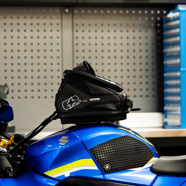 M15R Tank Bag OXFORD, krāsa melna (15 l), montāžas magnēts, izmērs OS
